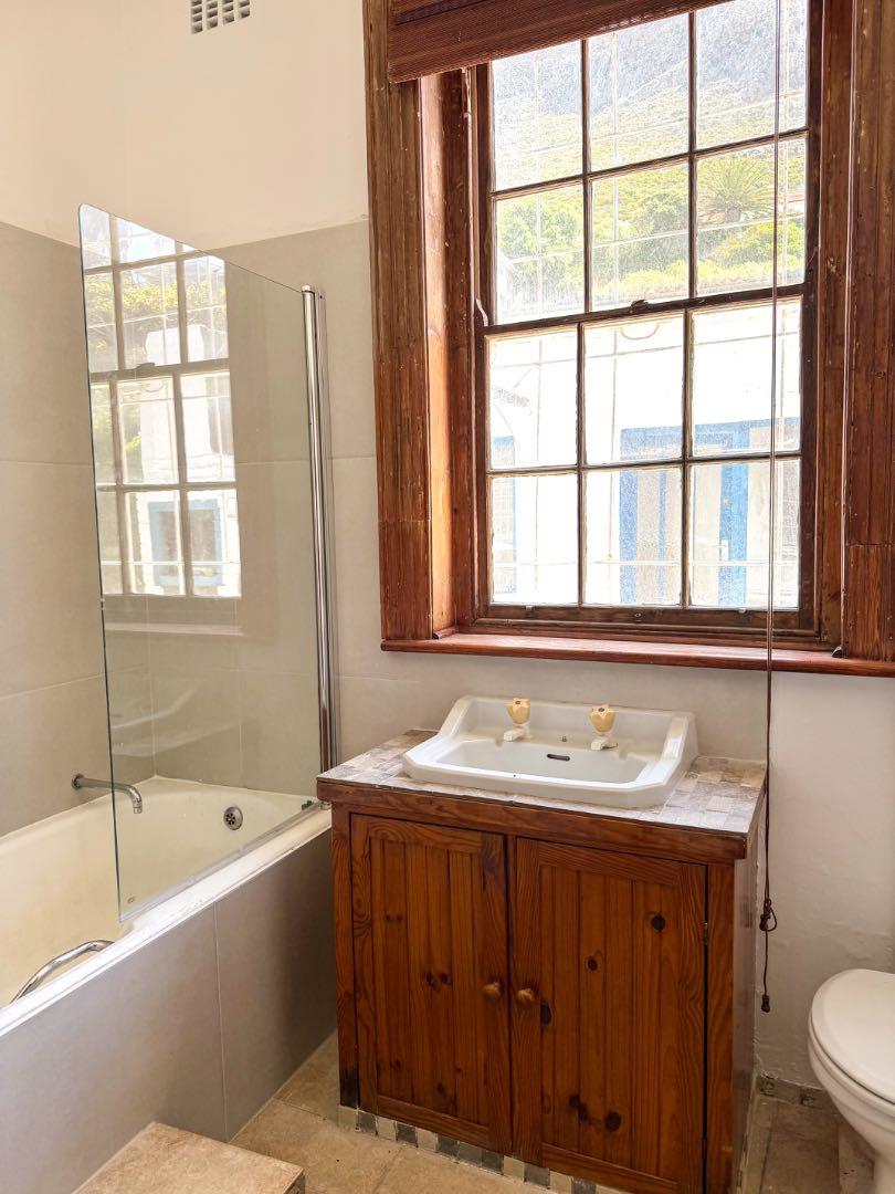 To Let 1 Bedroom Property for Rent in Muizenberg Western Cape